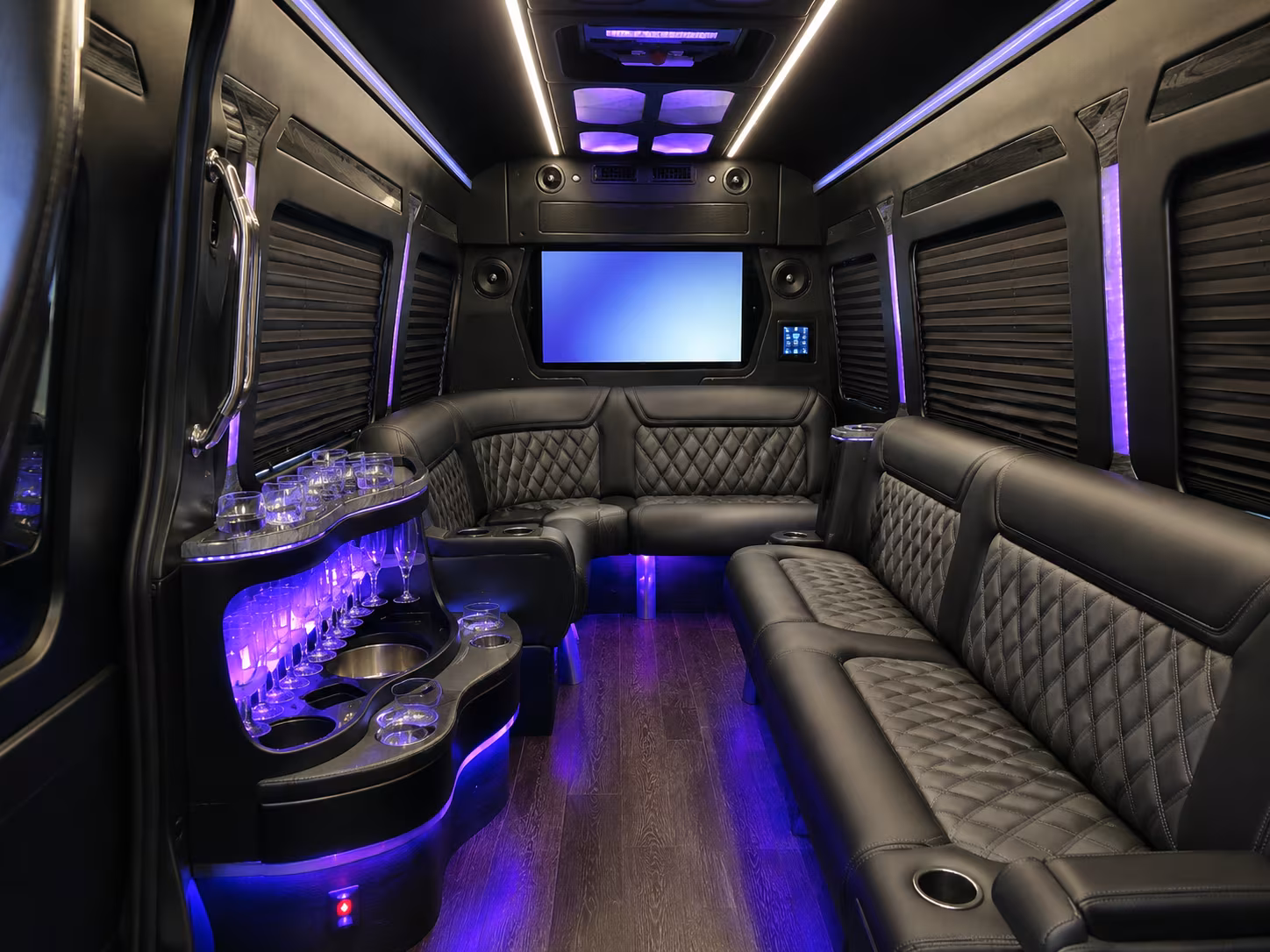 gainesvillecharterbusservices com puts every gainesville concert bus option in one place